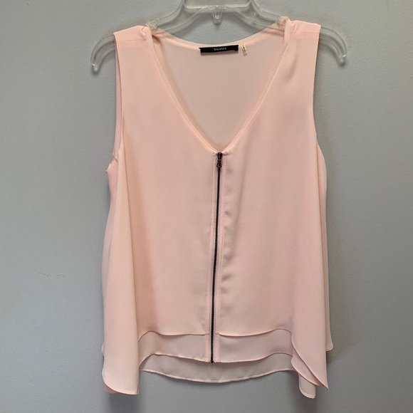 Elegant Tahari Blouse - Picture 2 of 6